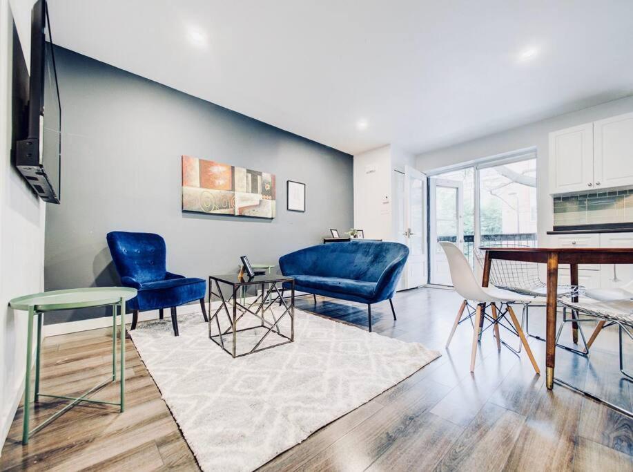Charming 2 Bd Condo Griffintown — Photos 1